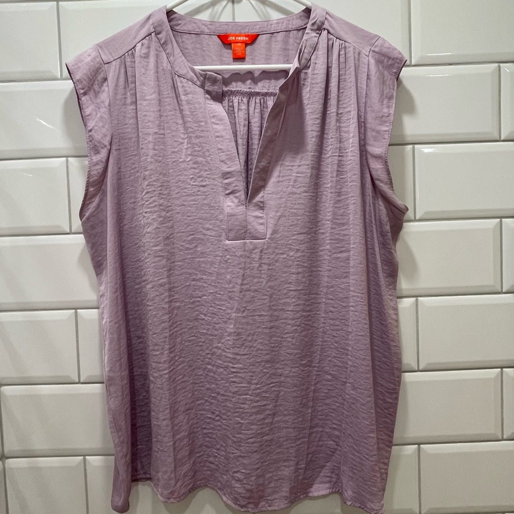 Joe Fresh Women’s Blouse. Lilac. Size Large.